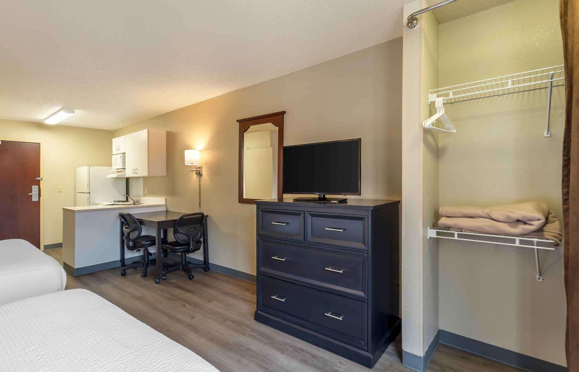 Extended Stay America Suites - Chicago - Woodfield Mall Schaumburg Dış mekan fotoğraf