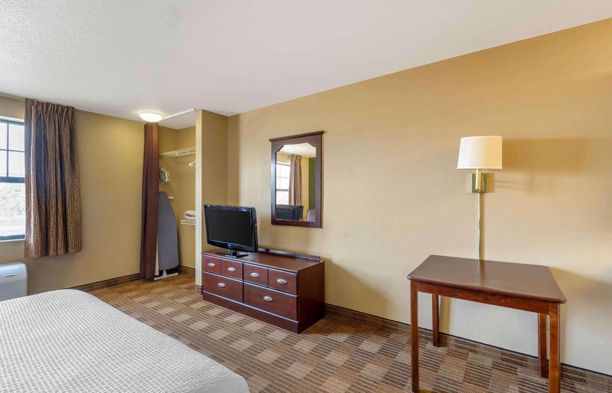Extended Stay America Suites - Chicago - Woodfield Mall Schaumburg Dış mekan fotoğraf