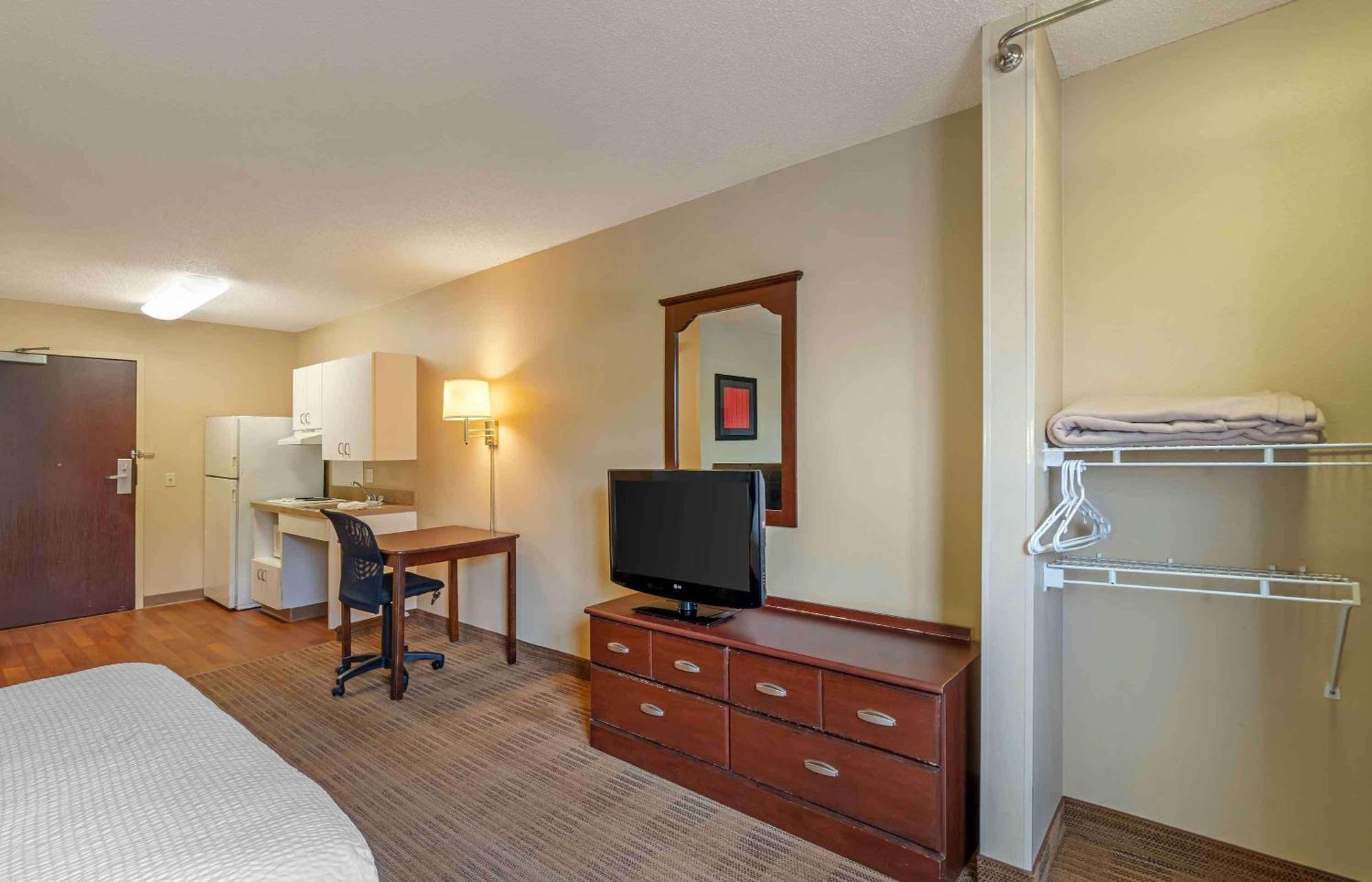 Extended Stay America Suites - Chicago - Woodfield Mall Schaumburg Dış mekan fotoğraf