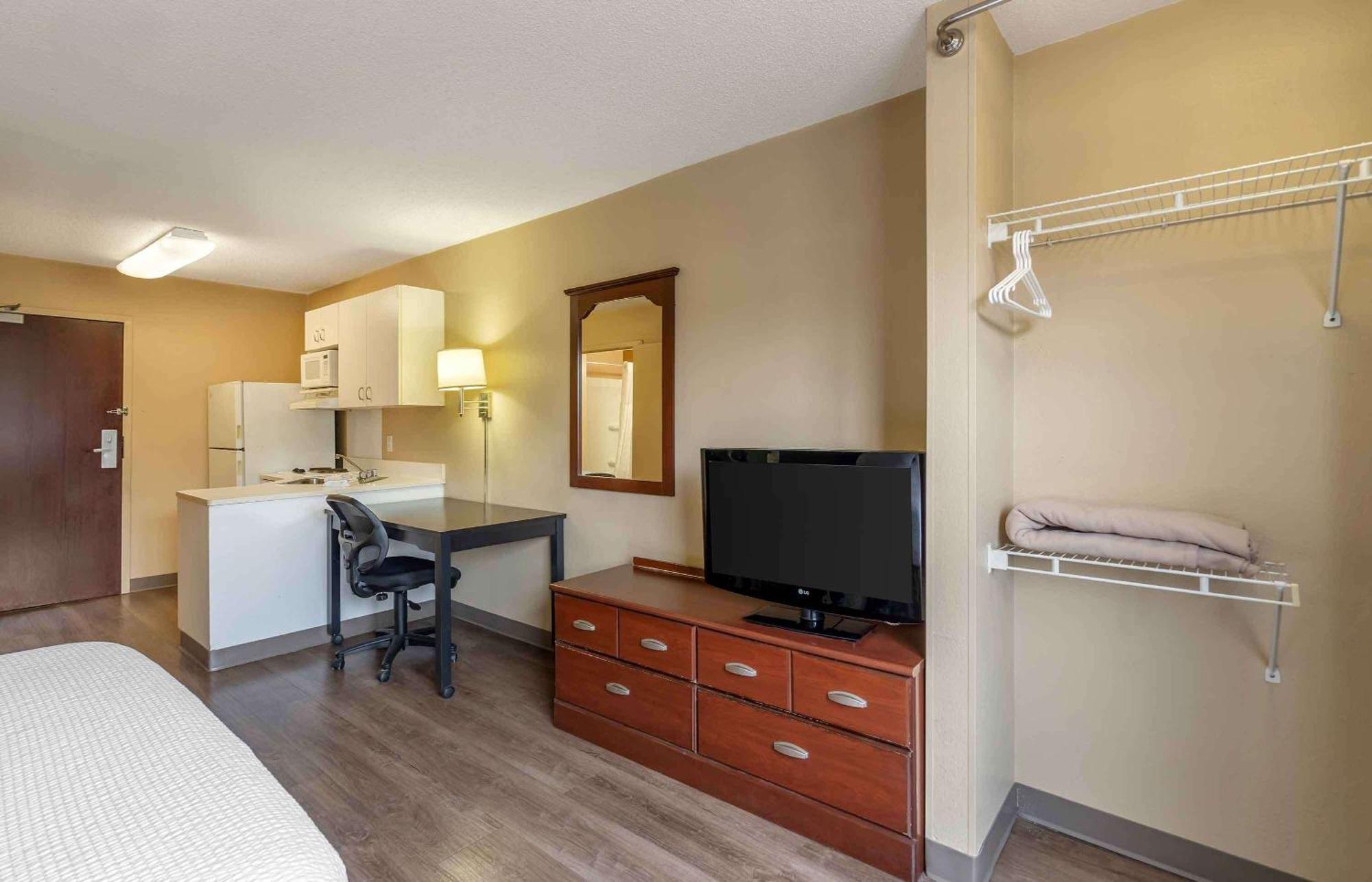 Extended Stay America Suites - Chicago - Woodfield Mall Schaumburg Dış mekan fotoğraf